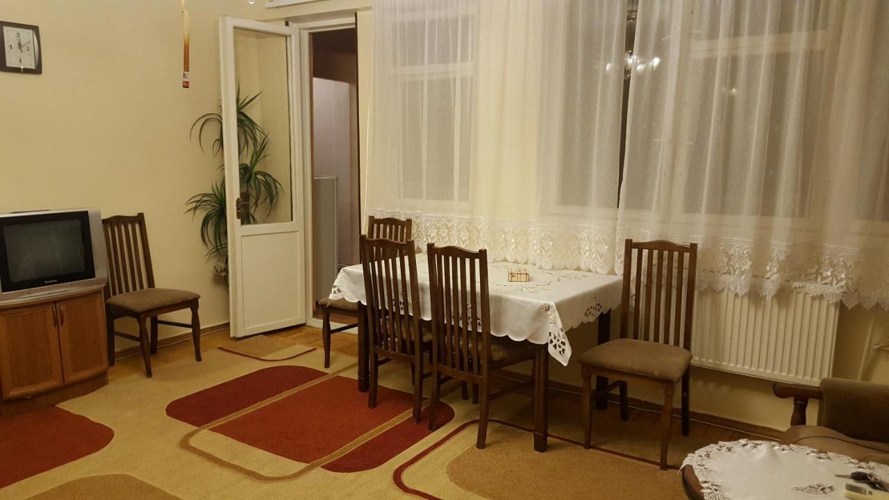 Luxury Apartments In Center Jerevan Buitenkant foto